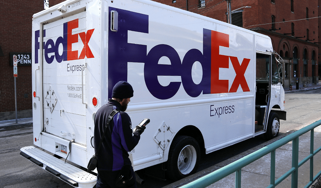 fedex logo arrow