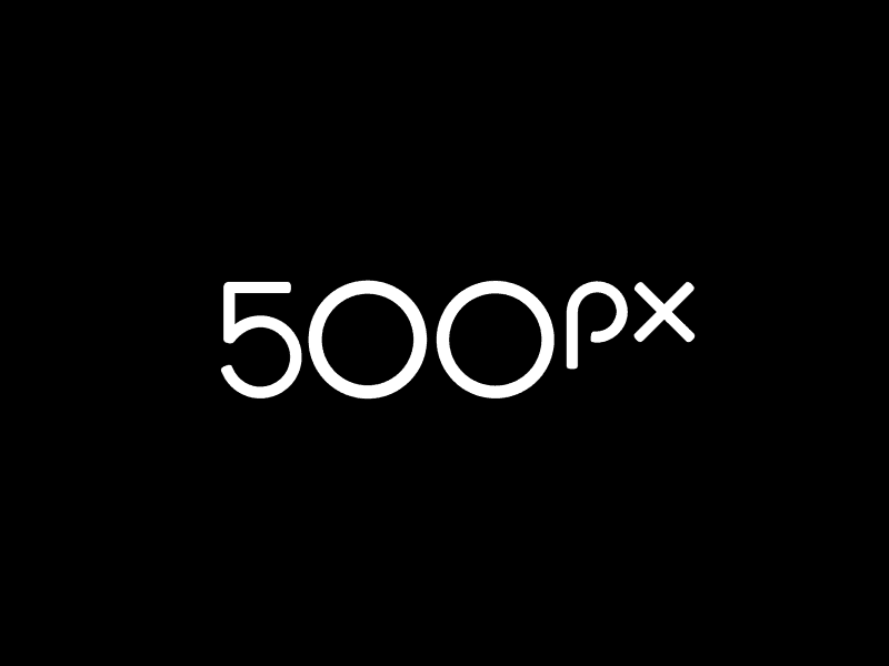 500px logo animé
