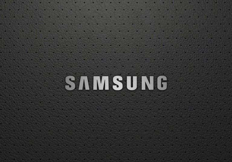 Cover con logo Samsung